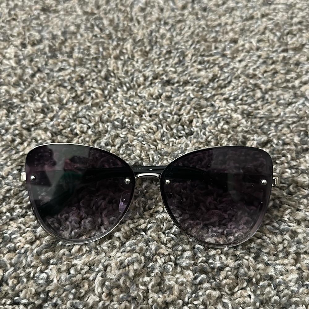 Diamond edge sunglasses